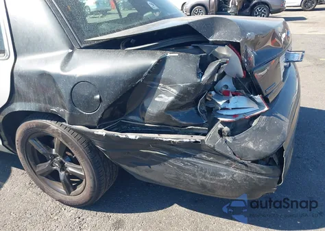 2011 Ford Crown Victoria Police Interceptor из США, поврежденный, VIN 2FABP7BV9BX167814